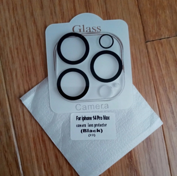 Clear iPhone 14 Pro Max Accessories - Picture 3 of 3